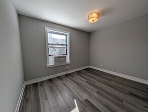 3935 N Janssen Ave, Unit 3941-1E in Chicago, IL - Building Photo - Building Photo