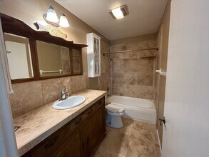 6907 Quail Pl in Carlsbad, CA - Building Photo - Building Photo