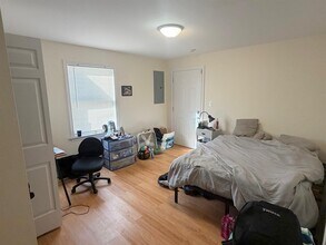 3 Kent Ct, Unit 4 in Somerville, MA - Building Photo - Building Photo