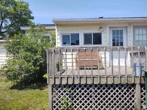 174 Johnson Ave, Unit 1 in Colchester, VT - Building Photo - Building Photo