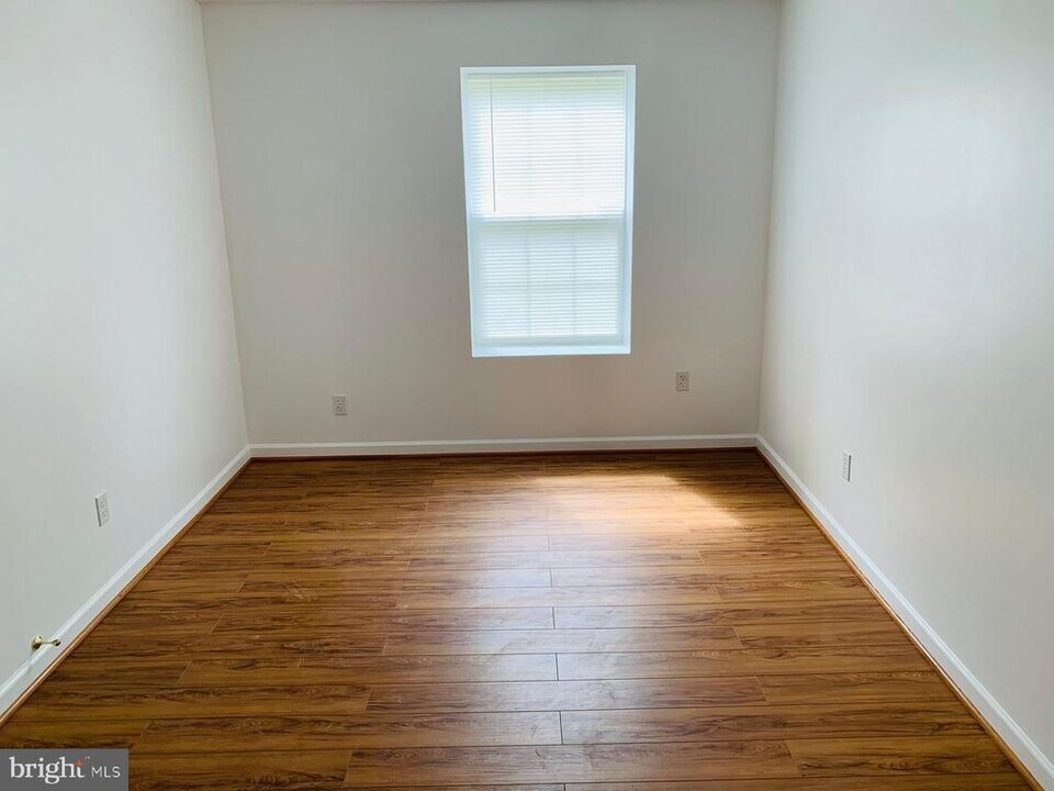 3565 Eagle Ridge Dr in Woodbridge, VA - Building Photo