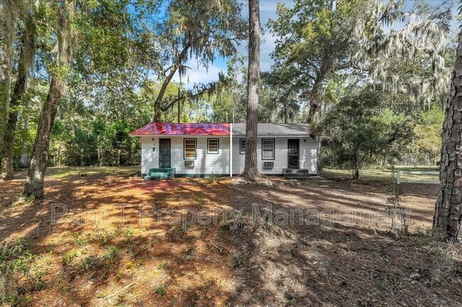 14 Southwood Dr in Savannah, GA - Building Photo - Building Photo