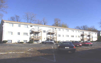 St. Williams Apartments in Cincinnati, OH - Building Photo - Building Photo