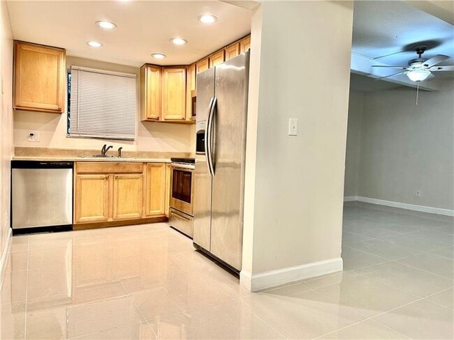 1285 S Flagler Ave in Pompano Beach, FL - Building Photo - Building Photo