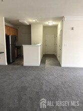 303 Chrzan Pl in Sayreville, NJ - Building Photo - Building Photo