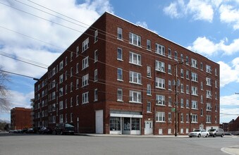 310 Walnut St in Holyoke, MA - Building Photo - Primary Photo