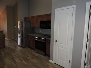 724 Hanley Downs Dr in Cantonment, FL - Building Photo - Building Photo