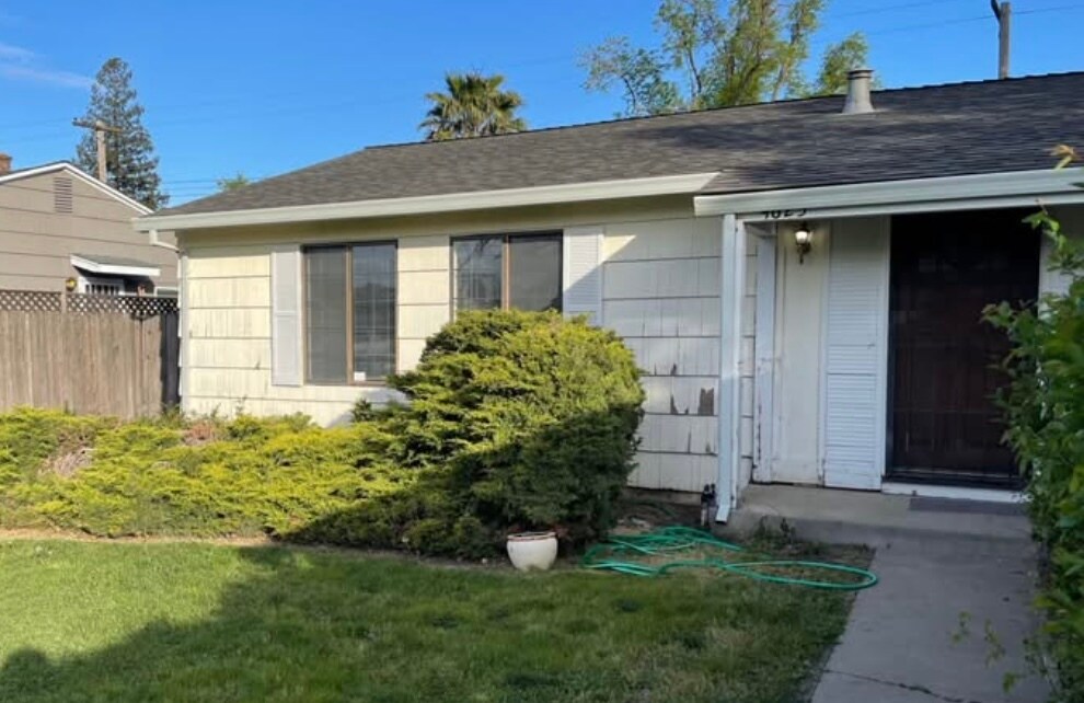 4623 Goya Pky in Sacramento, CA - Foto de edificio