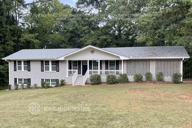 property at 1885 Tara Cir