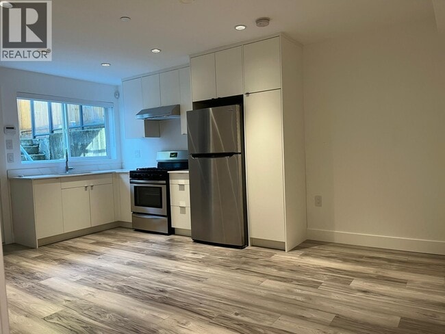 property at 3533 Tanner St