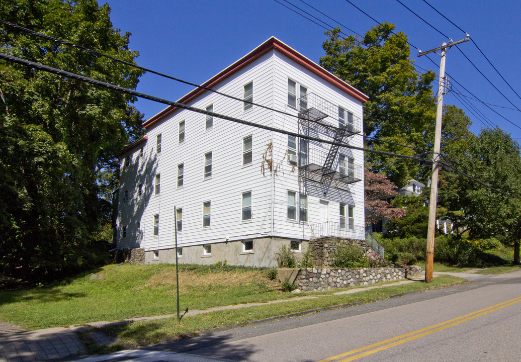 37 Villard Ave in Hastings On Hudson, NY - Building Photo