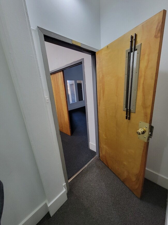 122 N 3rd St, Unit Unit 230 in Lafayette, IN - Building Photo - Building Photo