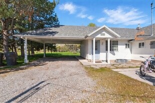 1317 S 400 E, Unit B in Trenton, UT - Building Photo