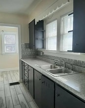 1625 E 13th St in Des Moines, IA - Foto de edificio - Building Photo