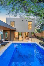 1505 Alameda Dr in Austin, TX - Building Photo - Building Photo