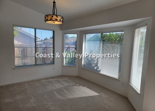 51445 White Oak Dr in King City, CA - Building Photo - Building Photo