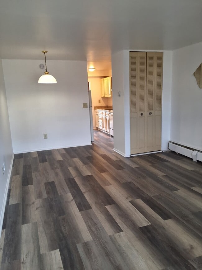 211 Birdseye St, Unit 2A2 in Bridgeport, CT - Building Photo - Building Photo