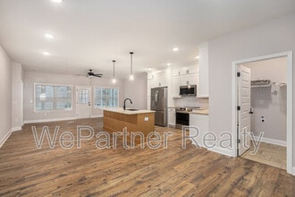 138 Crest Pte in Bremen, GA - Building Photo - Building Photo