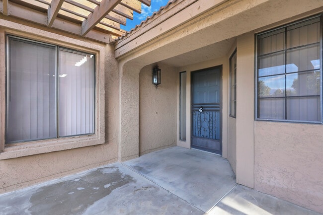 44049 Elba Ct in Palm Desert, CA - Building Photo - Building Photo