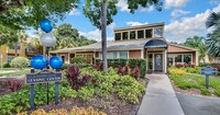 Courtney Cove Apartment Homes in Tampa, FL - Foto de edificio - Building Photo