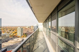 31 Bales Ave in Toronto, ON - Building Photo - Building Photo