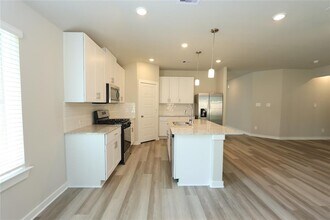 1463 Waggoner Rnch Trl in Conroe, TX - Building Photo - Building Photo