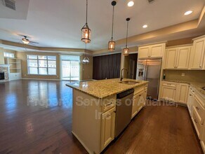 261 Fenwick Cir in Mcdonough, GA - Building Photo - Building Photo