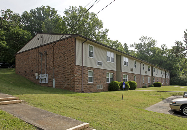 Columbia Meadows Apartments in Columbia, TN - Building Photo - Building Photo