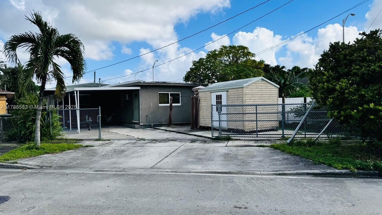2030 E 2nd Ave-Unit -REAR in Hialeah, FL - Building Photo