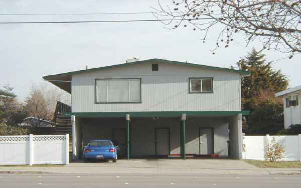 1613-1617 Cavallo Rd in Antioch, CA - Foto de edificio - Building Photo