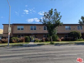 9815 Imperial Hwy. in Downey, CA - Building Photo