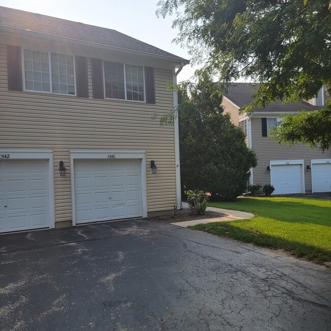 property at 1540 Hickory Rd