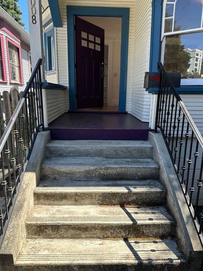 3008 Brook St in Oakland, CA - Building Photo - Building Photo