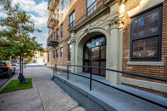 60 Sutter Ave in Brooklyn, NY - Building Photo - Building Photo