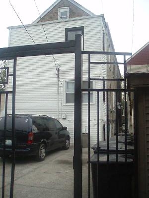 2346 S Sacramento Ave in Chicago, IL - Building Photo - Building Photo