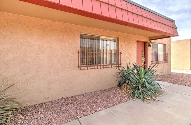 5323 N 19th Ave in Phoenix, AZ - Building Photo - Building Photo