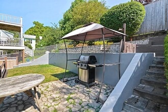 19 Malvern Ave, Unit 3 in Somerville, MA - Foto de edificio - Building Photo