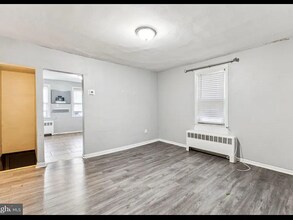 610 Roosevelt Ave in Glenside, PA - Building Photo - Building Photo