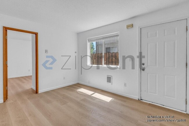 1526 NE 68th Ave in Portland, OR - Building Photo - Building Photo