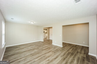 8308 Milam Loop in Fairburn, GA - Building Photo - Building Photo