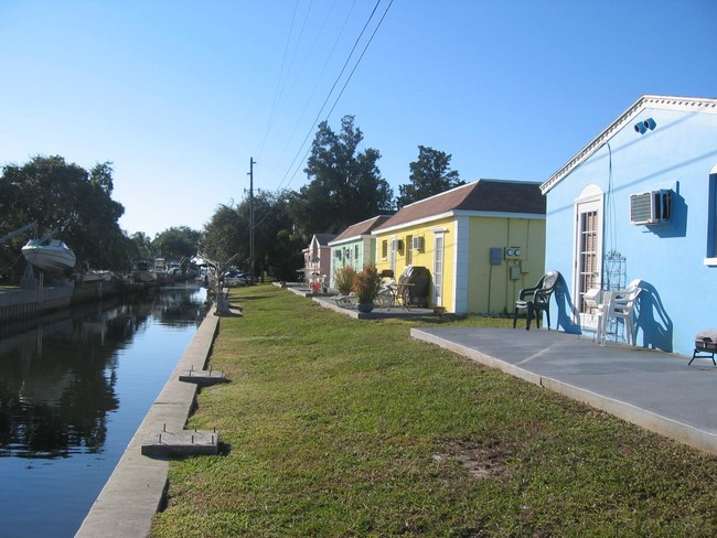 Dunedin Apartments in Dunedin, FL - Building Photo - Building Photo