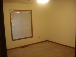 22968 160th St NE in New London, MN - Building Photo - Building Photo