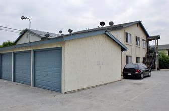 5538 Gotham St in Bell Gardens, CA - Building Photo - Building Photo