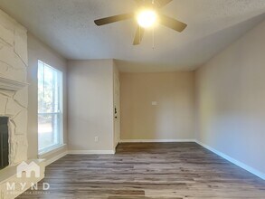 5834 Twisted Pine Ct in Houston, TX - Building Photo - Building Photo