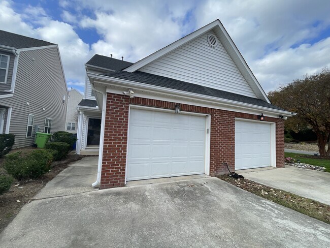 5263 Eagle Trace Dr in Raleigh, NC - Building Photo - Building Photo