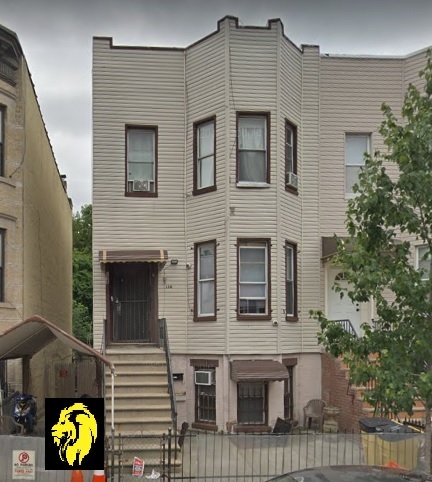 138 Schaefer St in Brooklyn, NY - Building Photo - Building Photo