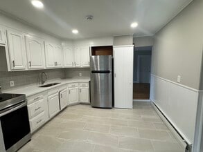 228 Purdy Hill Rd in Monroe, CT - Building Photo - Building Photo