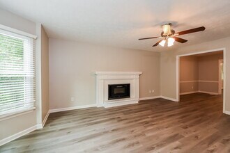 20 Louise Ct in Marietta, GA - Building Photo - Building Photo