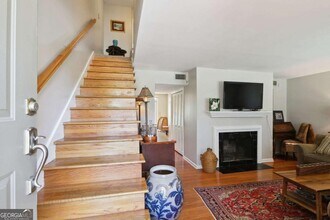 73 La Rue Pl NW in Atlanta, GA - Building Photo - Building Photo