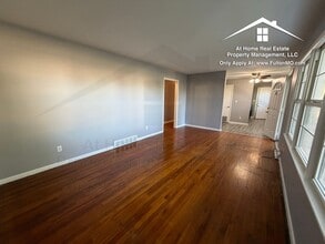 301 Bryant St in Columbia, MO - Building Photo - Building Photo